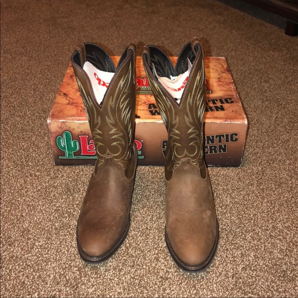 Women’s laredo cowgirl boots